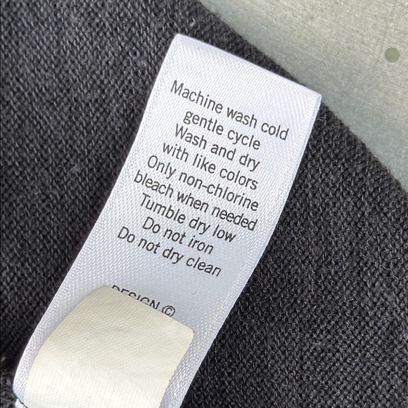 Athleta cardigan. Gray. Size Medium - Picture 5 of 10